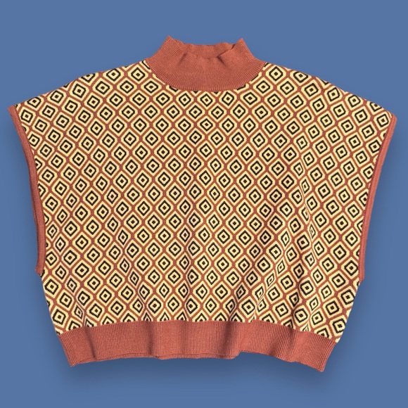 Retro Pattern Knitted Cropped Sweater Vest NWOT - Picture 2 of 4